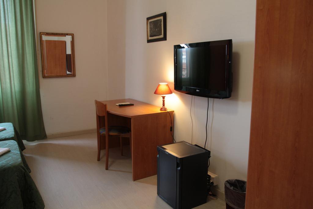 Hotel Genzianella Florens Exteriör bild